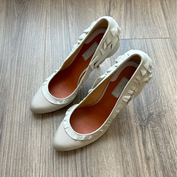 Badgley Mischka Champagne Ruffled Heels | 10 - Picture 10 of 10